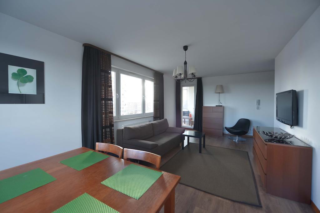 Apartamenty Karawela - Marina Primore Widok Na Morze グダニスク 部屋 写真